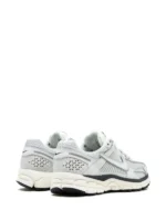 Nike Zoom Vomero 5 Photon Dust Metallic Silver - Image 3