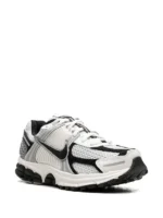 Nike Zoom Vomero 5 Photon Dust Black - Image 2